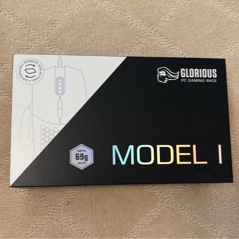 Glorious Model D Wired PC Gaming Mouse 67g White Rare